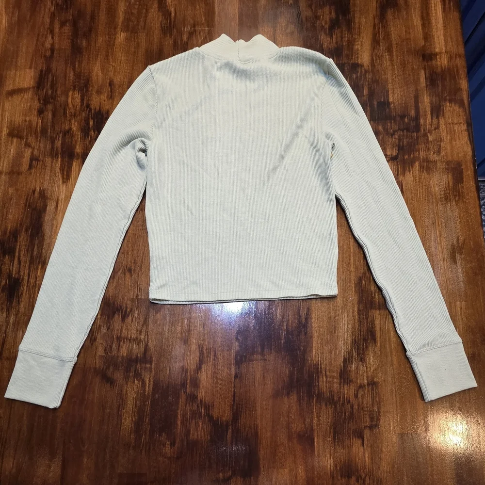 Ribbed Mock Neck Long-Sleeve Crop Top - Light Sage American Eagle Size M
